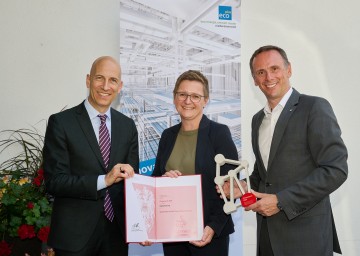 (v.l.) Bundesminister Martin Kocher, ecoplus Clustermanager Michaela Smertnig, Wirtschaftslandesrat Jochen Danninger