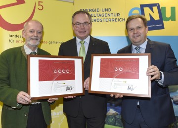 Im Bild von links nach rechts: Wieselburg-Bürgermeister Mag. Günther Leichtfried, Energie-Landesrat Dr. Stephan Pernkopf, Laa an der Thaya-Vizebürgermeister Georg Eigner.