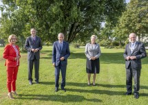 25 Jahre Donau-Universität Krems: Landeshauptfrau Johanna Mikl-Leitner, Bildungsminister Heinz Faßmann, Bundespräsident Alexander Van der Bellen, Präsidentin der Universitätskonferenz Sabine Seidler und Donau-Universität-Rektor Friedrich Faulhammer (von links nach rechts)