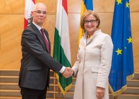 LH Mikl-Leitner und Ungarns Minister Balog bei Generalversammlung des Instituts für den Donauraum und Mitteleuropa (IDM)