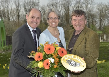 Im Bild von links nach rechts: Landeshauptmann-Stellvertreter Mag. Wolfgang Sobotka, Landesrätin Dr. Petra Bohuslav und Reinhard Kittenberger