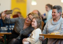 Gute Stimmung herrschte beim Radio NÖ Frühschoppen im Ostarrichisaal, bei dem ebenfalls Ehrenamt, Freiwilligkeit sowie Tradition und Brauchtum in den Mittelpunkt gestellt wurde.
