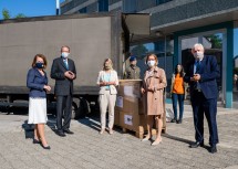 Landesrätin Christiane Teschl-Hofmeister, Bildungsminister Heinz Faßmann, Verteidigungsministerin Klaudia Tanner, Vertreter der Bundesheeres, Landeshauptfrau Johanna Mikl-Leitner und Bildungsdirektor Johann Heuras (v.l.n.r.)