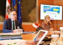 Beim Pressegespräch: LH-Stv. Pernkopf und LR Königsberger-Ludwig
