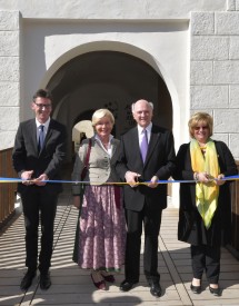 Landeshauptmann Dr. Erwin Pröll eröffnete die NÖ Landesausstellung 2017 im Schloss Pöggstall.