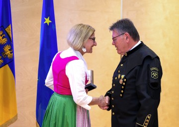 67 Ehrenpreise in Silber und Bronze überreichte Landeshauptfrau Johanna Mikl-Leitner am gestrigen Donnerstag an im Haus der Musik in Grafenwörth.