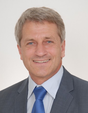 Wirkl. Hofrat DI Gerald Bogg ist mit sofortiger Wirksamkeit Leiter der Straßenbauabteilung in Waidhofen an der Thaya.