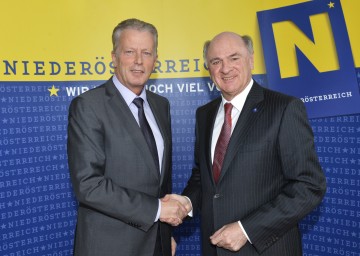 Landeshauptmann Dr. Erwin Pröll mit Wirtschaftsminister Dr. Reinhold Mitterlehner.