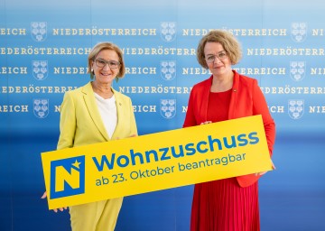 Landeshauptfrau Johanna Mikl-Leitner und Landesrätin Christiane Teschl-Hofmeister stellten die Details zum neuen NÖ Wohnkostenzuschuss vor.