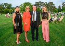 Bundesministerin Klaudia Tanner, Landeshauptfrau Johanna Mikl-Leitner, der künstlerische Leiter Rudolf Buchbinder und Bundesministerin Margarete Schramböck (v.l.n.r.)