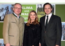 LH-Stellvertreter Stephan Pernkopf, Moderatorin Christa Kummer und Landwirtschaftskammer NÖ-Präsident Johannes Schmuckenschlager