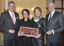 Übergabe im Palais Niederösterreich: Landeshauptmann Dr. Peter Kaiser, die ehemalige Präsidentin des Bundesrates Ana Blatnik, die neue Präsidentin des Bundesrates Sonja Zwazl und der neue Vorsitzende der Landeshauptleute-Konferenz Landeshauptmann Dr. Erwin Pröll.