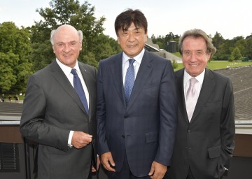 Landeshauptmann Dr. Erwin Pröll, der Chefdirigent der NÖ Tonkünstler Yutaka Sado und der Künstlerische Leiter von Grafenegg, Rudolf Buchbinder (v. l. n. r.)