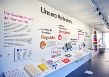 Ausstellung "Verfassungsgerichtshof auf Tour" im NÖ Landhaus in St. Pölten