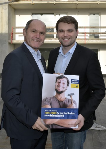 Erfolgsmodell NÖ Wohnbauförderung - Junges Wohnen. Im Bild von links nach rechts: Landeshauptmann-Stellvertreter Mag. Wolfgang Sobotka und Jugendvertreter Lukas Michlmayr