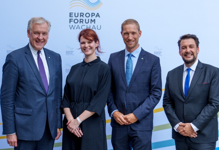 Friedenssicherung in Europa im Zentrum
