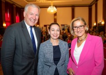 Landeshauptfrau Johanna Mikl-Leitner und Landesrat Martin Eichtinger mit Bundesministerin Ines Stilling.