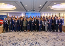Gruppenfoto mit Teilnehmern der Wirtschaftsdelegation.