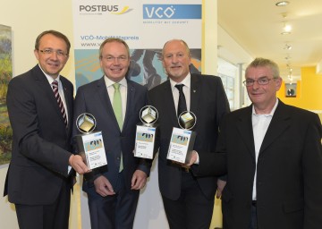 VCÖ-Mobilitätspreis vergeben: Bgm. Mag. Matthias Stadler (St. Pölten), Umweltlandesrat Dr. Stephan Pernkopf, Bgm. Horst Gangl (Ernstbrunn) und Gerhard Kitzler (Ehrenobmann WIR für Dietmanns) (v.l.n.r.)