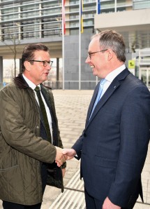 LH-Stellvertreter Stephan Pernkopf (rechts) empfing Minister Peter Hauk (links) aus Baden-Württemberg im Regierungsviertel in St. Pölten.