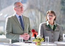 „Dorf- und Stadterneuerung ist gelebte Nachbarschaftshilfe“, sagte LH-Stv. Stephan Pernkopf im Zuge der Pressekonferenz in Hofstetten-Grünau.