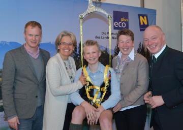 "Bergerlebniszentren in Niederösterreich: Vom Skigebiet zur erfolgreichen Ganzjahresdestination": Es informierten NÖ-BBG Geschäftsführer Markus Redl, Wirtschafts- und Tourismuslandesrätin Petra Bohuslav, Lorenz Pesendorfer, Bürgermeisterin Petra Zeh, Gemeinde Annaberg, ecoplus Geschäftsführer Helmut Miernicki (v.l.n.r.)
