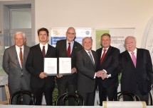 Von links nach rechts: Carl und Maximilian Abensperg-Traun, Nationalparkdirektor Mag. Carl Manzano, Landeshauptmann Dr. Erwin Pröll, Bundesminister DI Andrä Rupprechter, Bürgermeister Dr. Michael Häupl.