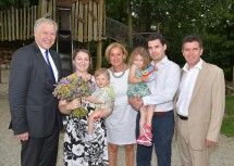 Landesrat Martin Eichtinger, Claudia Hofmann mit Alexander, Landeshauptfrau Johanna Mikl-Leitner, Lukas Hofmann mit Marie und Tullns Bürgermeister Peter Eisenschenk