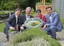 "Gesund halten, was uns gesund hält": Franz Gruber, Geschäftsführer der Garten Tulln, Landesrat Karl Wilfing, "Natur im Garten"-Geschäftsführerin Christa Lackner und "Natur im Garten"-Obmann Christian Rädler (v.l.n.r.)